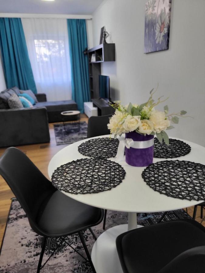 Sky Lux Apartmani Surčin 외부 사진
