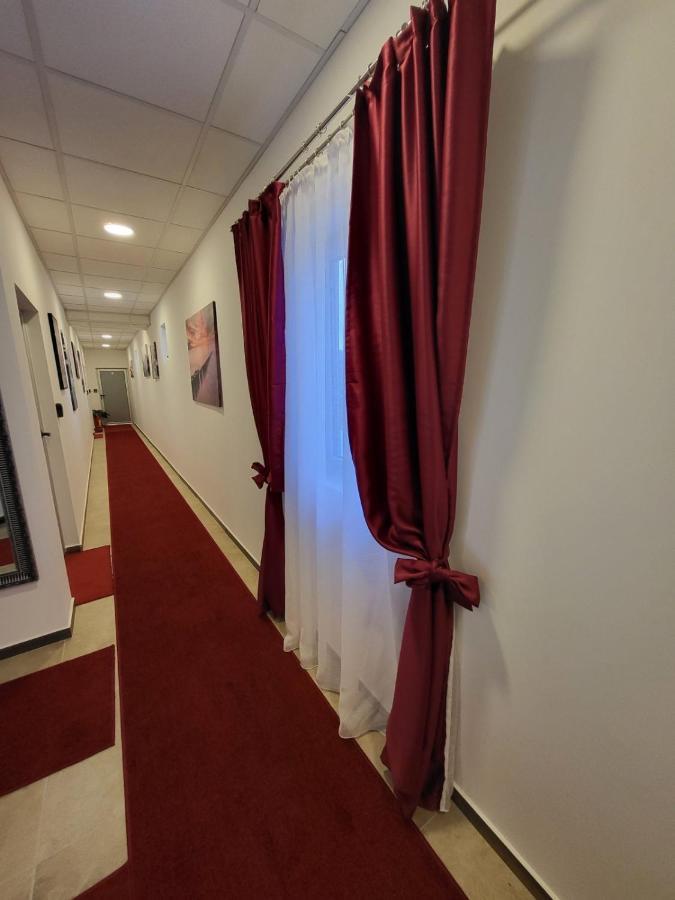 Sky Lux Apartmani Surčin 외부 사진