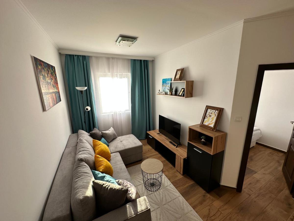 Sky Lux Apartmani Surčin 외부 사진