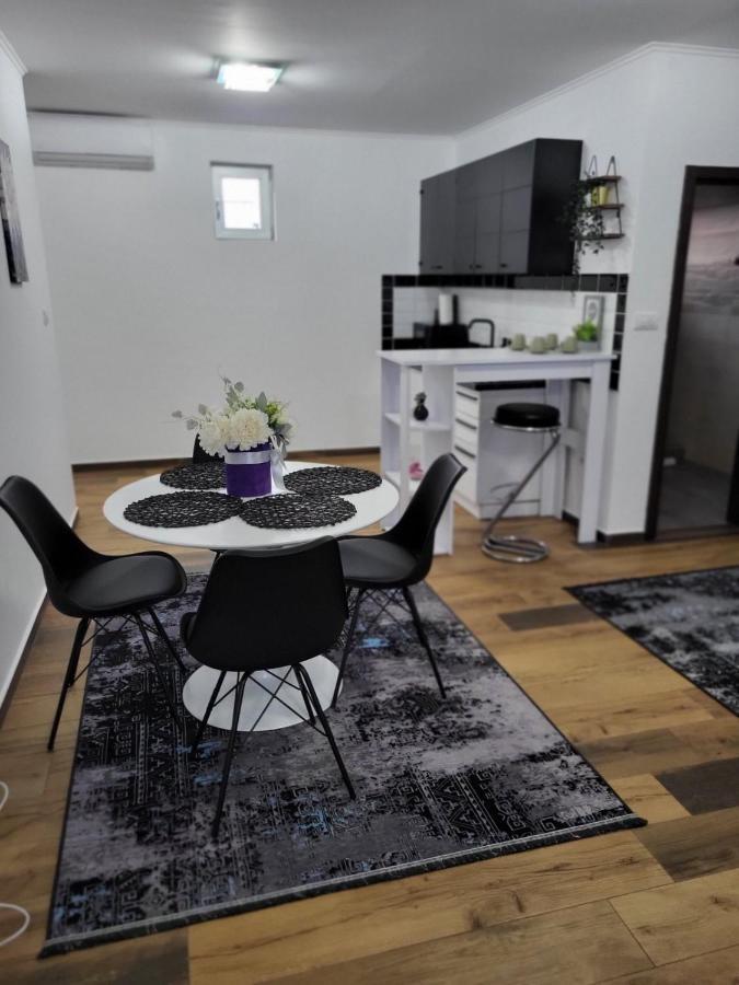 Sky Lux Apartmani Surčin 외부 사진