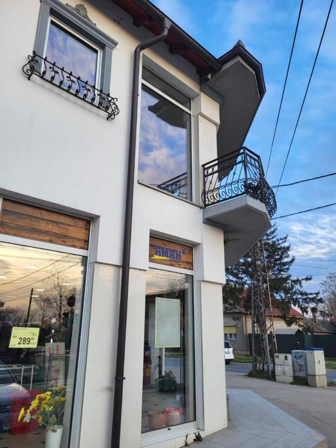 Sky Lux Apartmani Surčin 외부 사진